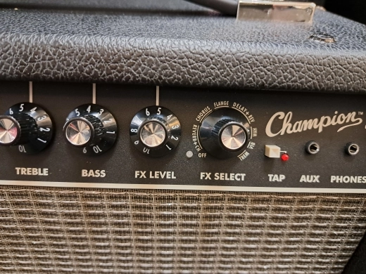 Fender Champion 20 3